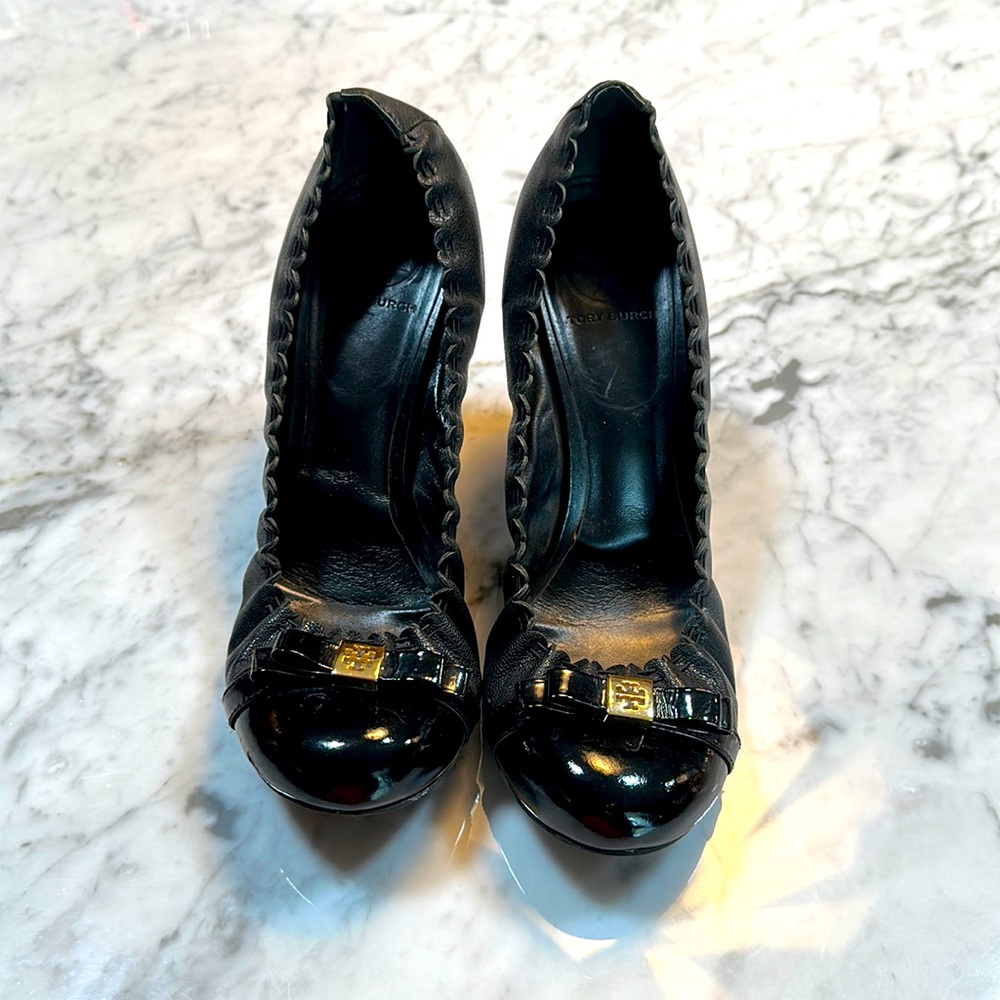Tory Burch black pumps
